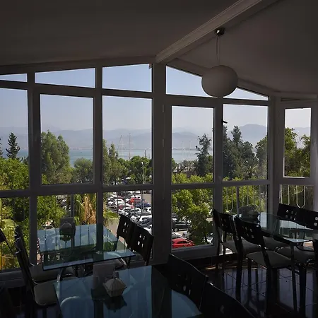 Feryil Li̇man Hotel *